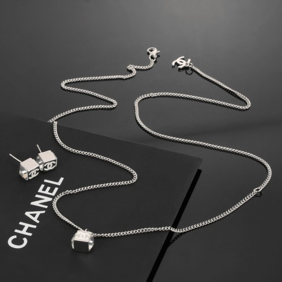Chanel Jewelry Necklace