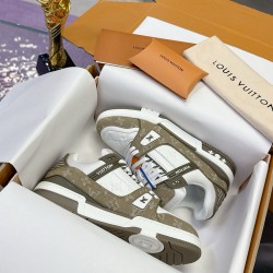 LV Shoes Top Quality
women 35-40 

men 39-45