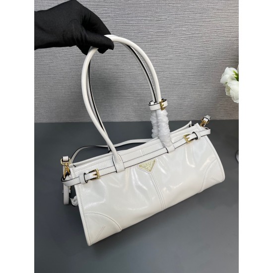 Prada Bags Top Quality
32x15.5x12cm