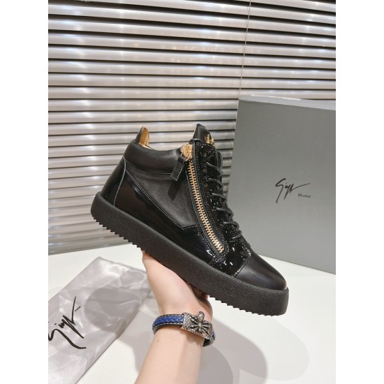 CL Shoes Casual shoes

 Top Quality