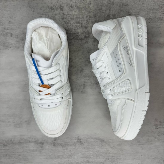 LV Shoes Top Quality
women 35-40 

men 39-45