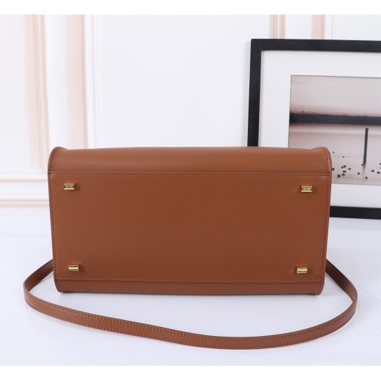 The Row Bags Top Quality
Small:26.20.18
Big:38.26.23