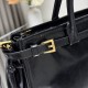 Prada Bags Top Quality
32x15.5x12cm