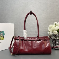 Prada Bags Top Quality
32x15.5x12cm