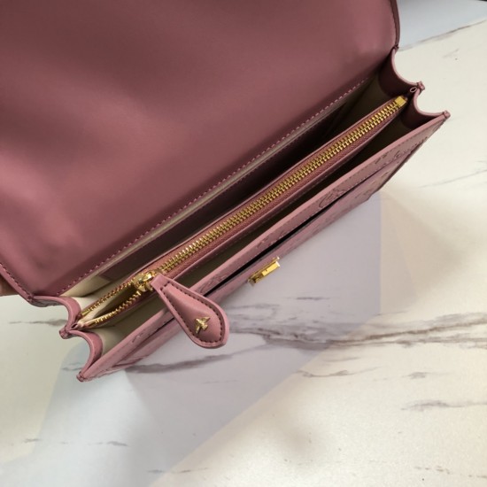 Pinko Bags Top Quality
27*17*8cm