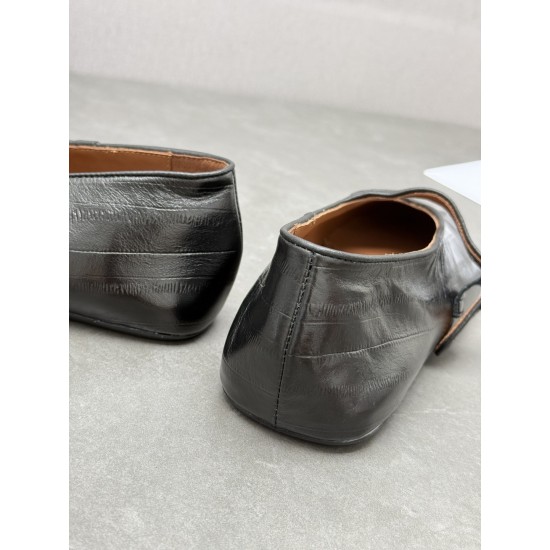 Alaia Shoes Top Quality