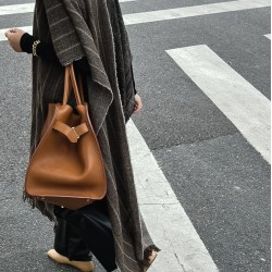 The Row Bags Top Quality
Small:26.20.18
Big:38.26.23