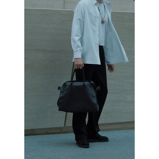 The Row Bags Top Quality
Small:26.20.18
Big:38.26.23