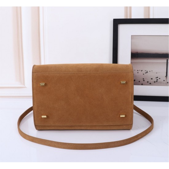 The Row Bags Top Quality
Small:26.20.18
Big:38.26.23