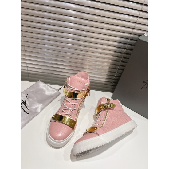 CL Shoes Casual shoes

 Top Quality