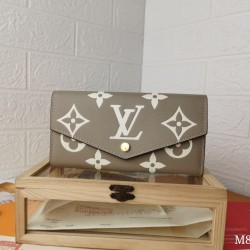 LV Bags High Quality Flip Wallet
