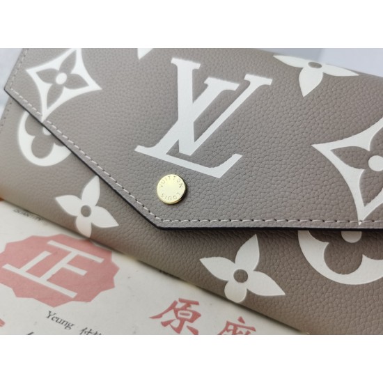 LV Bags High Quality Flip Wallet

