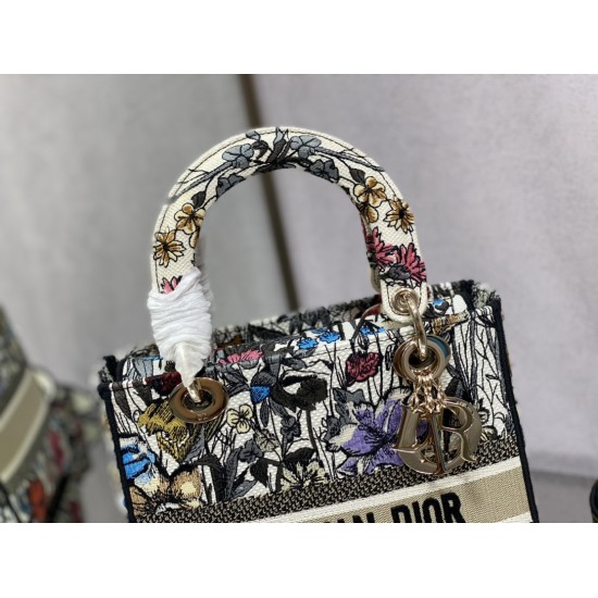 Dior Bags Top Quality
Five Grid