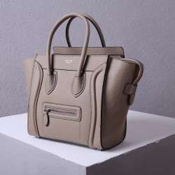 Celine Bags Top Quality 
Small size 20 * 20 * 8cm
Medium size 26 * 26 * 13cm
Large size 30 * 30 * 15cm