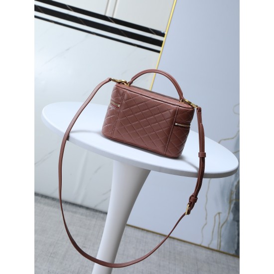 YSL Bags Top Quality
18×11×6.5 cm