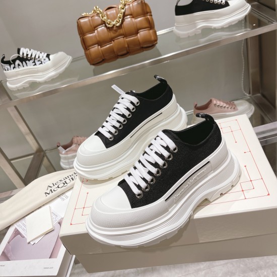 McQueen Shoes High Quality
women 35-40 

men 39-44