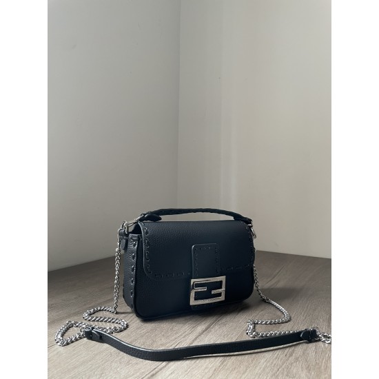 Fendi Bags baguette Top Quality