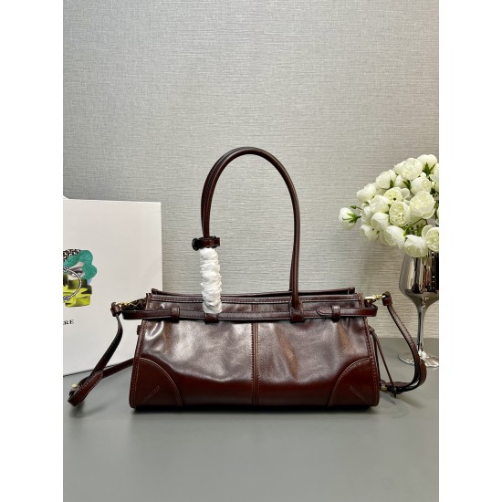 Prada Bags Top Quality
32x15.5x12cm