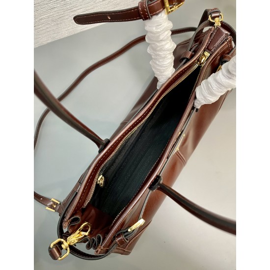 Prada Bags Top Quality
32x15.5x12cm