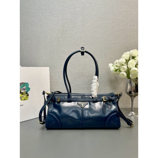 Prada Bags Top Quality
32x15.5x12cm