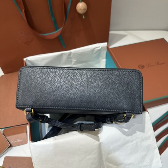 LP Bags Top Quality Size: 23 × 8 × 22cm