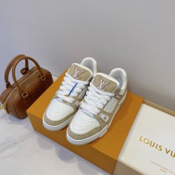 LV Shoes Top Quality
women 35-40 

men 39-45