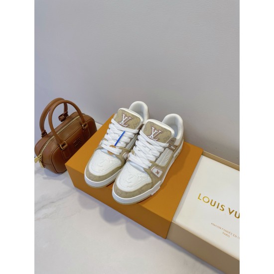 LV Shoes Top Quality
women 35-40 

men 39-45