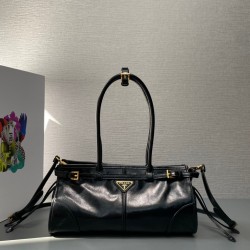 Prada Bags Top Quality
32x15.5x12cm