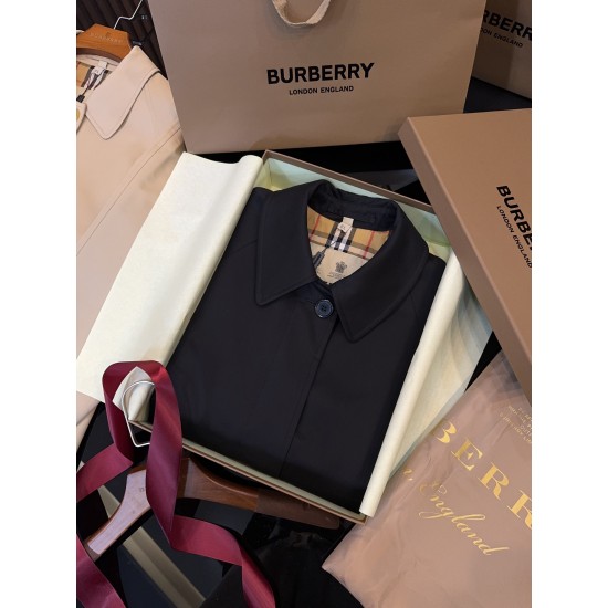 Burberry coat
uk4，6，8，10，12