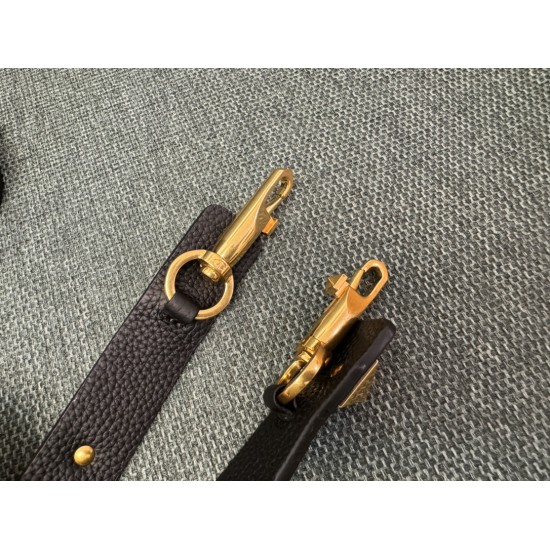 Valentino Bags Top Quality
35/25/17cm