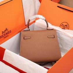 Hermes Bags High Quality
Large size 28:22:10 cm

Small size 25: 17: 7cm