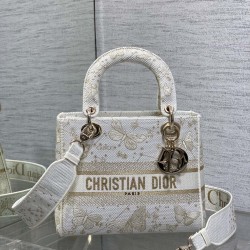 Dior Bags Top Quality
Five Grid