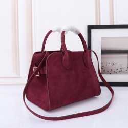 The Row Bags Top Quality
Small:26.20.18
Big:38.26.23