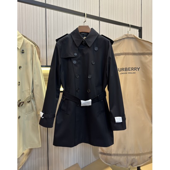 Burberry coat
uk4，6，8，10，12