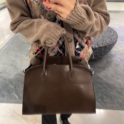 The Row Bags Top Quality
Small:26.20.18
Big:38.26.23