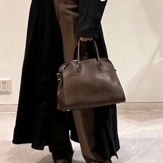 The Row Bags Top Quality
Small:26.20.18
Big:38.26.23