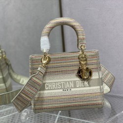 Dior Bags Top Quality
Five Grid