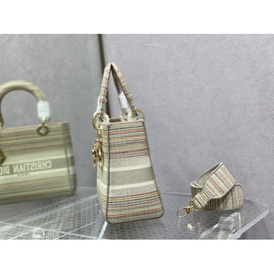 Dior Bags Top Quality
Five Grid