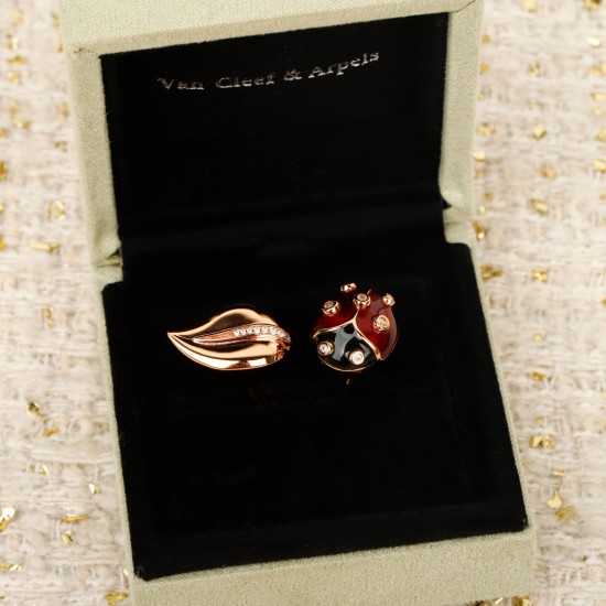 Van Cleef Jewelry Ring