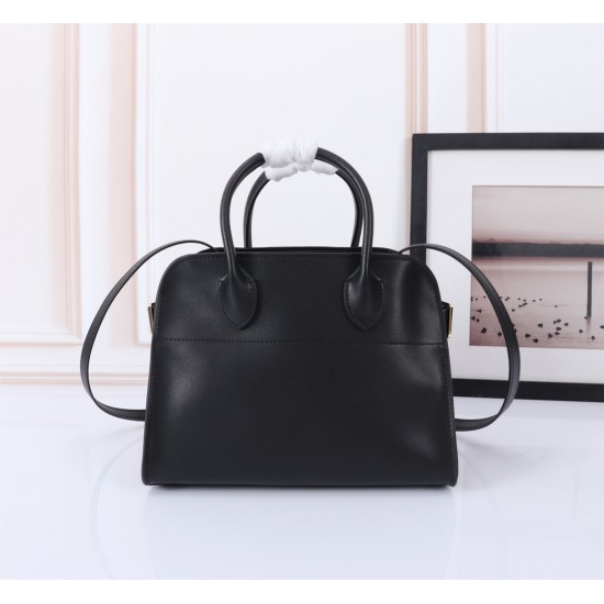 The Row Bags Top Quality
Small:26.20.18
Big:38.26.23