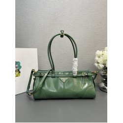 Prada Bags Top Quality
32x15.5x12cm