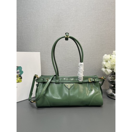 Prada Bags Top Quality
32x15.5x12cm