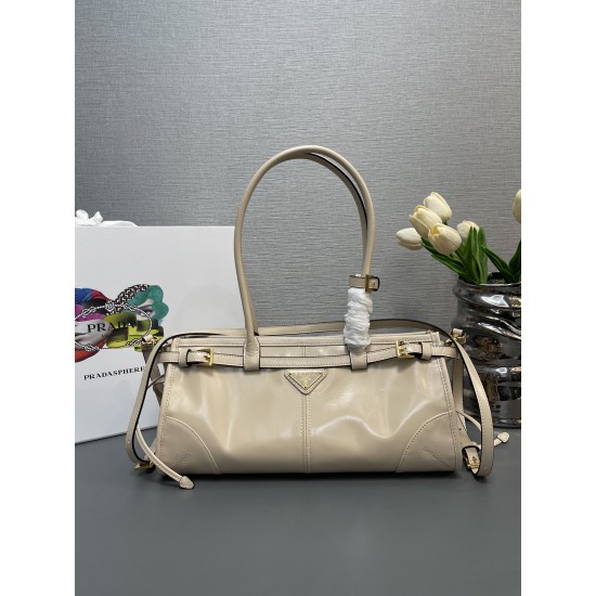 Prada Bags Top Quality
32x15.5x12cm