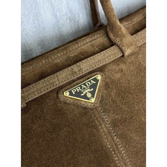 Prada Bags Top Quality
32x15.5x12cm