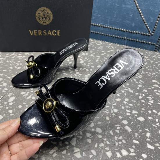 Versace Shoes Fashion shoes
 Top Quality