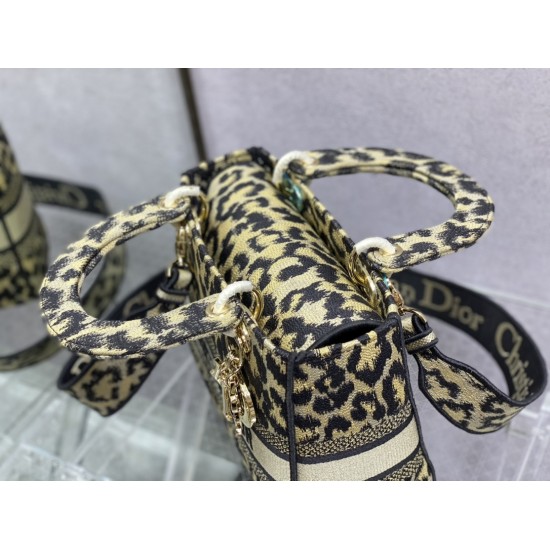 Dior Bags Top Quality
Five Grid