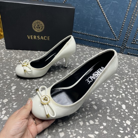 Versace Shoes Fashion shoes
 Top Quality