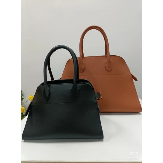 The Row Bags Top Quality
Small:26.20.18
Big:38.26.23