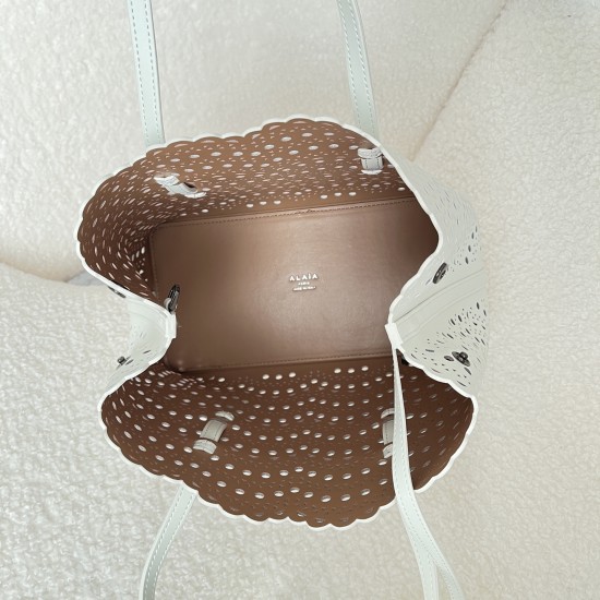 Alaia Bags Collection Top Quality
