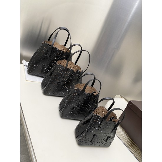 Alaia Bags Collection Top Quality
